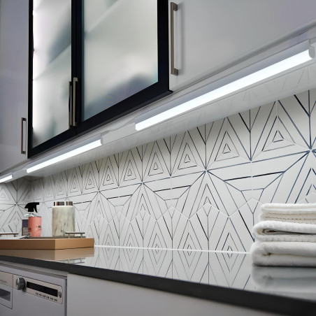 Lâmpada Tubo LED 18W conectável