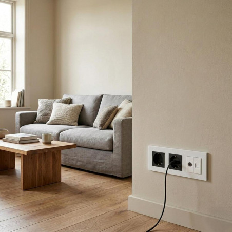 La base modulare prende la TV maschile