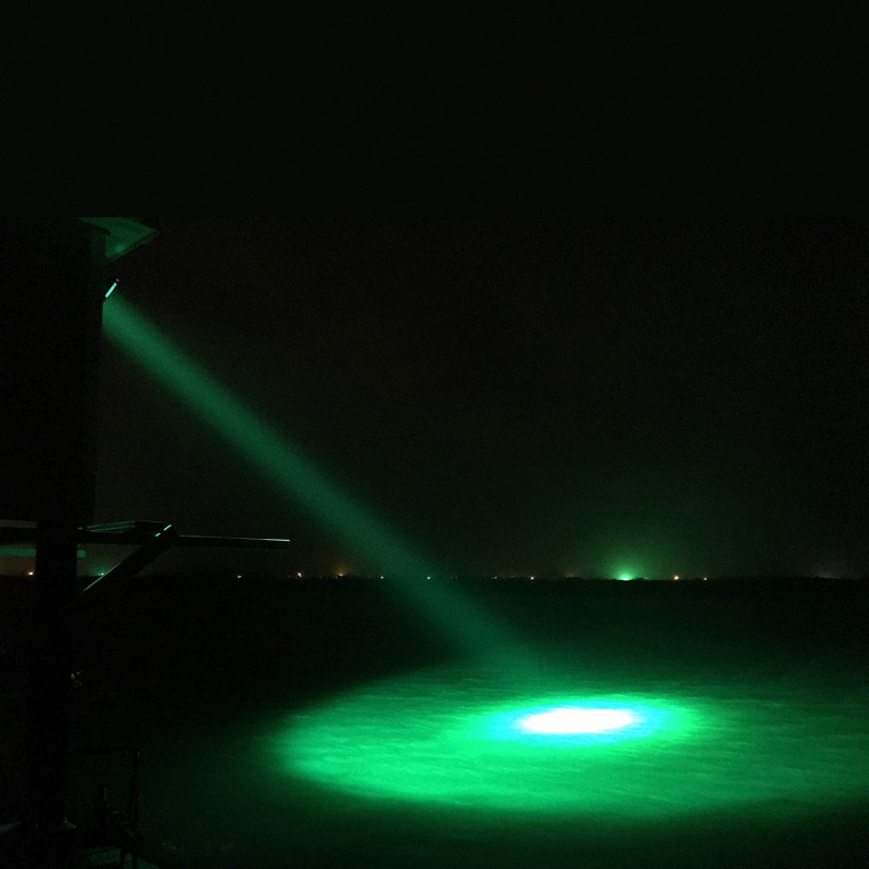 La lumière clignotante de LED de diamant de pêche de nuit en haute
